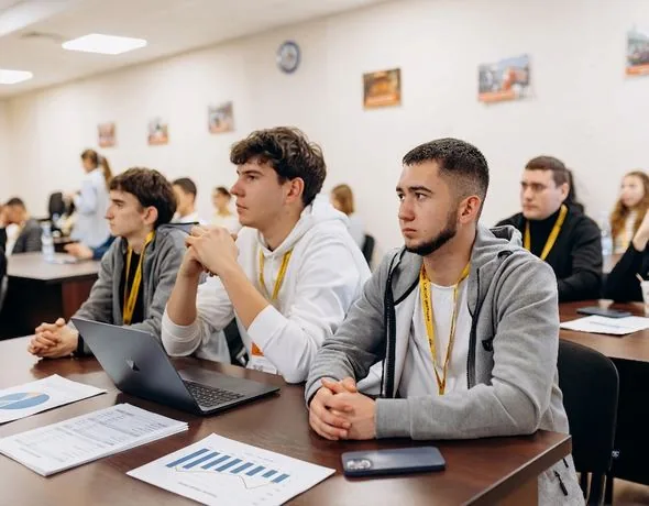 Студенти КІБіТ під час навчання за програмою «Фінанси, банківська справа та страхування»